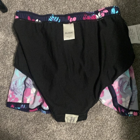 Women’s Swim Shorts Navy Blue Pink Floral sz 10 NWOT - Picture 4 of 4